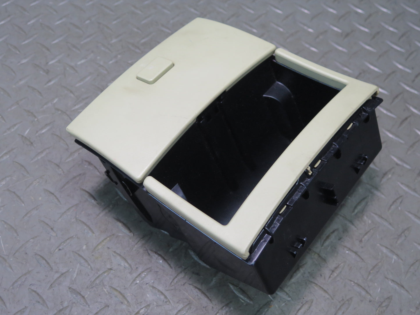 06-11 Mercedes W164 ML350 Rear Center Console Tray Storage 1646800501 OEM