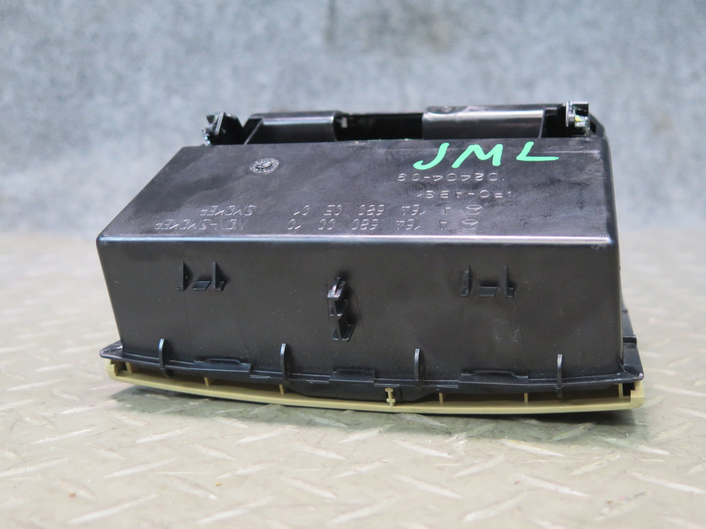 06-11 Mercedes W164 ML350 Rear Center Console Tray Storage 1646800501 OEM
