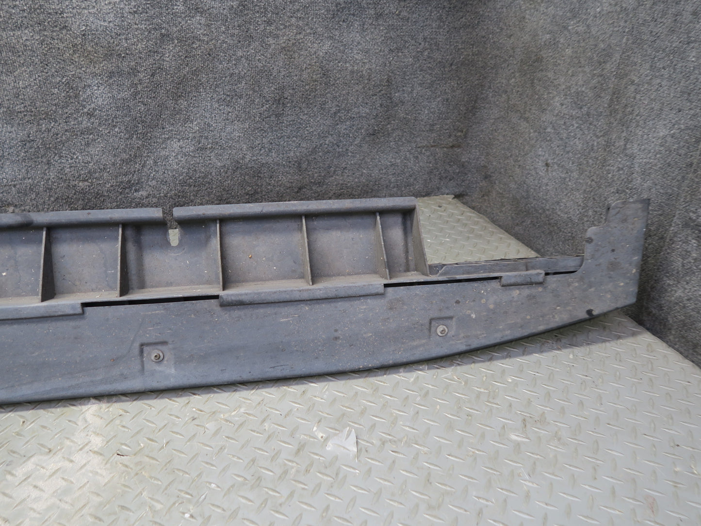 06-11 Mercedes W164 ML350 Set of 2 Left & Right Side Skirt Rocker Panel OEM
