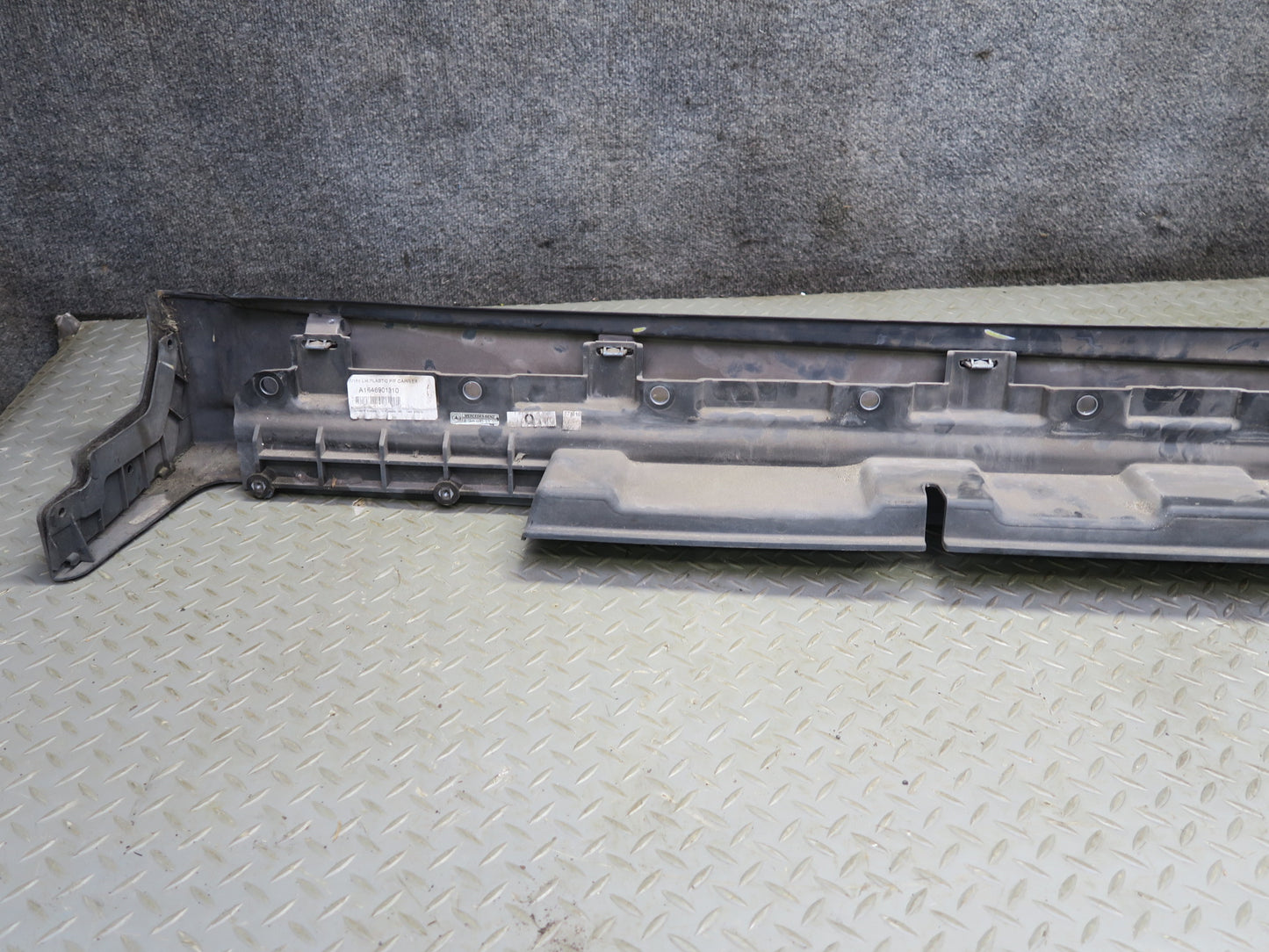 06-11 Mercedes W164 ML350 Set of 2 Left & Right Side Skirt Rocker Panel OEM