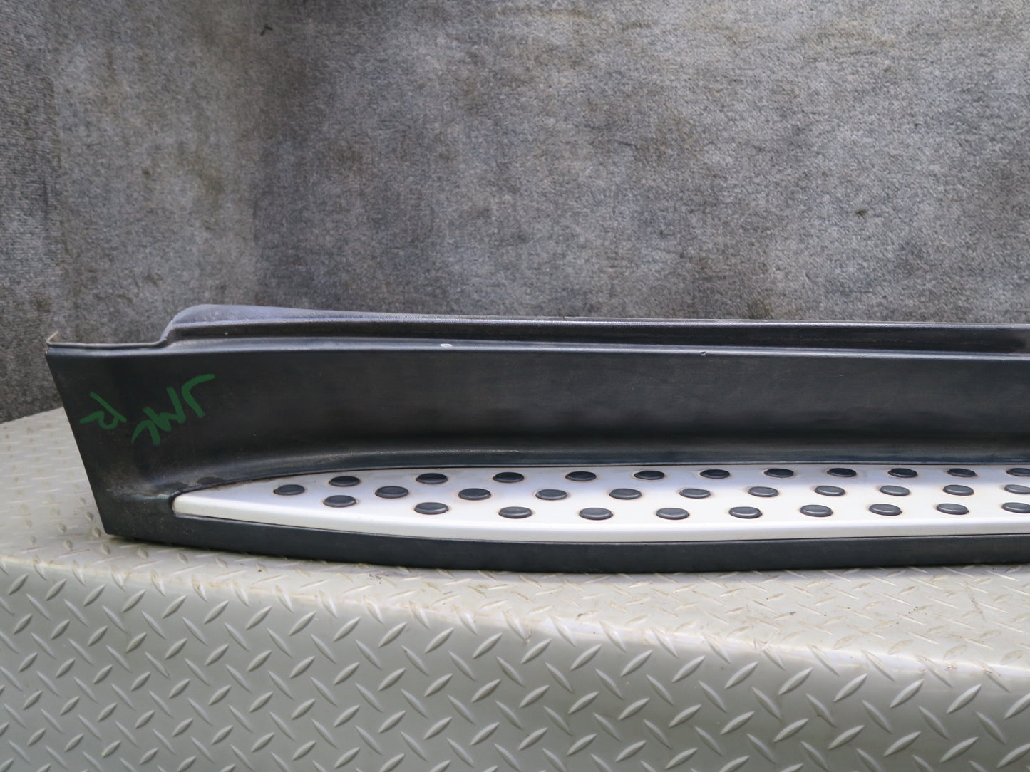 06-11 Mercedes W164 ML350 Set of 2 Left & Right Side Skirt Rocker Panel OEM