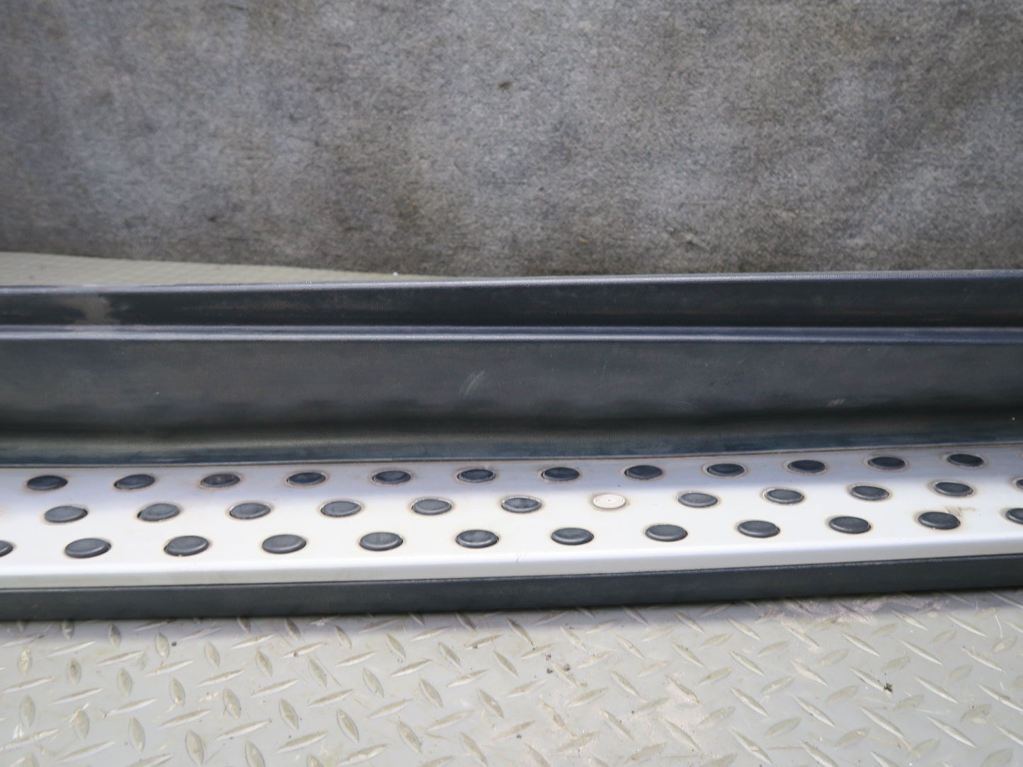 06-11 Mercedes W164 ML350 Set of 2 Left & Right Side Skirt Rocker Panel OEM