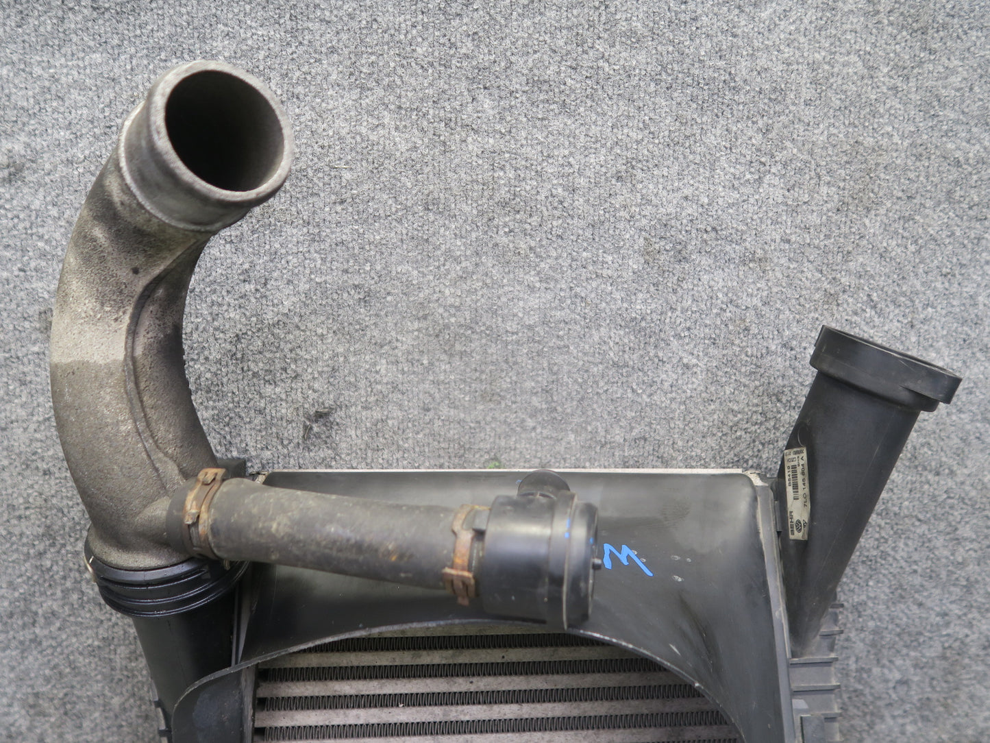 2003-2006 Porsche Cayenne 955 4.5L Right Intercooler w Shroud 7L0145804A