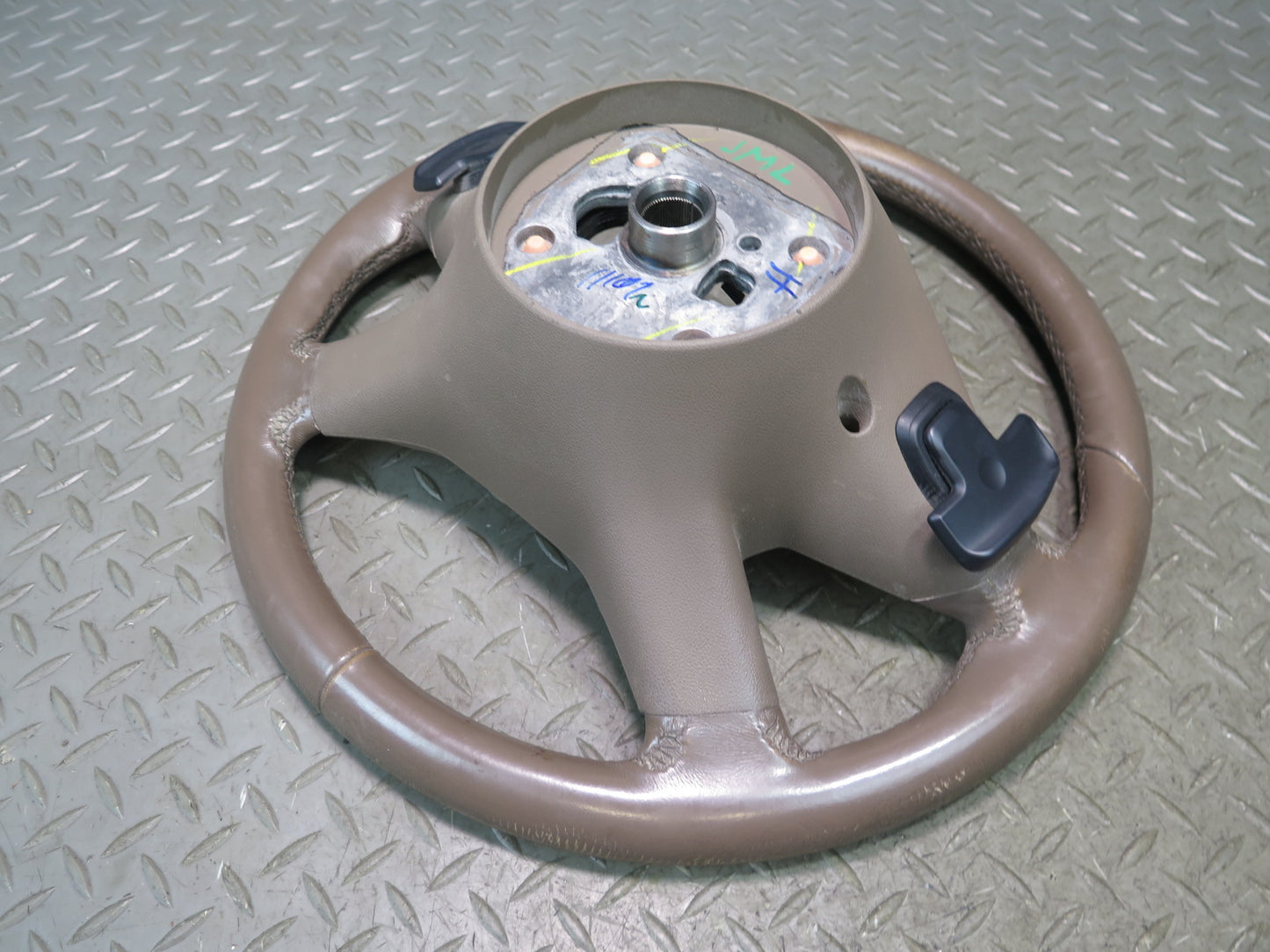 09-11 Mercedes W164 ML350 ML500 A/T Leather Steering w Paddles Shifter Brown OEM