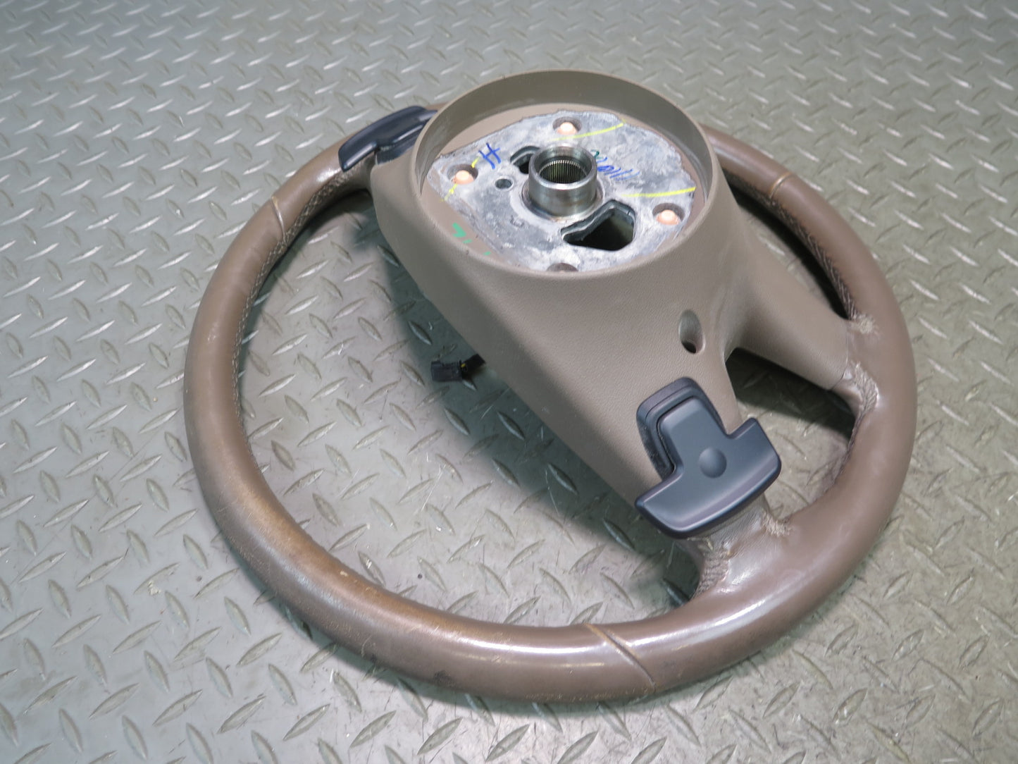 09-11 Mercedes W164 ML350 ML500 A/T Leather Steering w Paddles Shifter Brown OEM