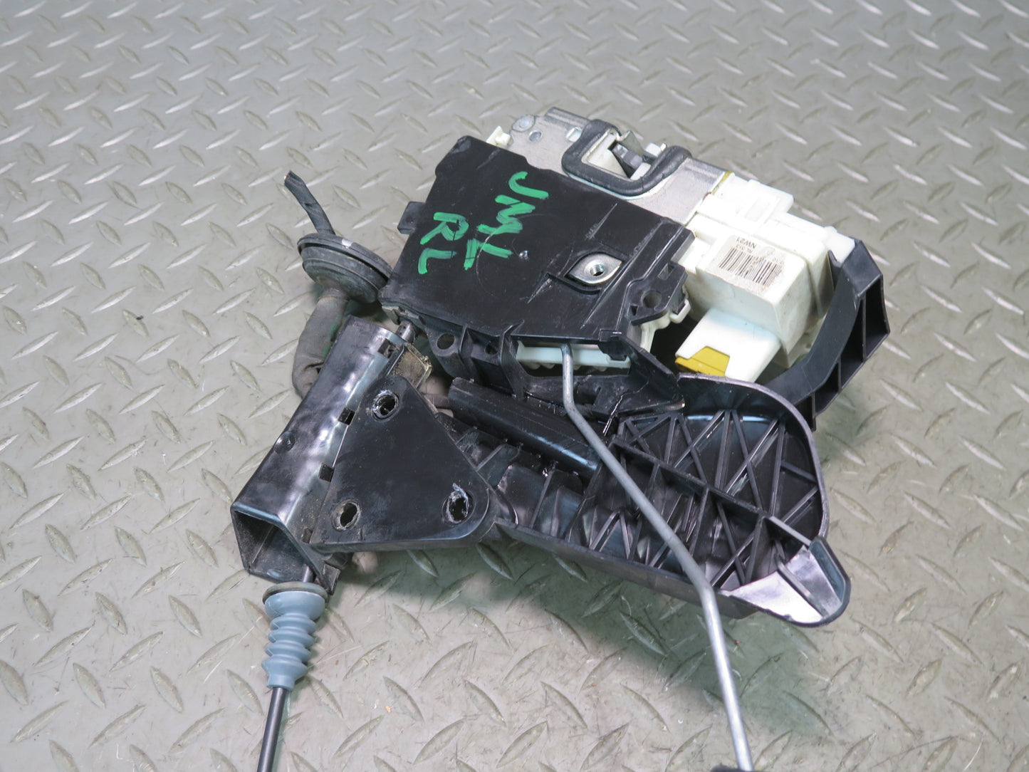06-11 Mercedes W164 Ml-class Rear Left Door Lock Latch Actuator OEM