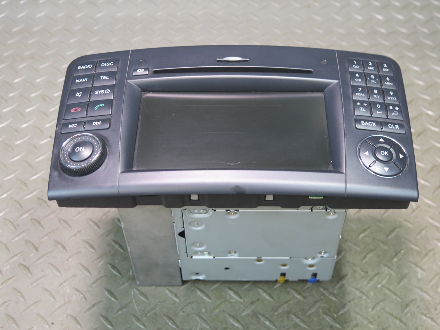 10-11 Mercedes W164 Ml-class Radio CD Player Receiver Head Unit 1649002601 OEM