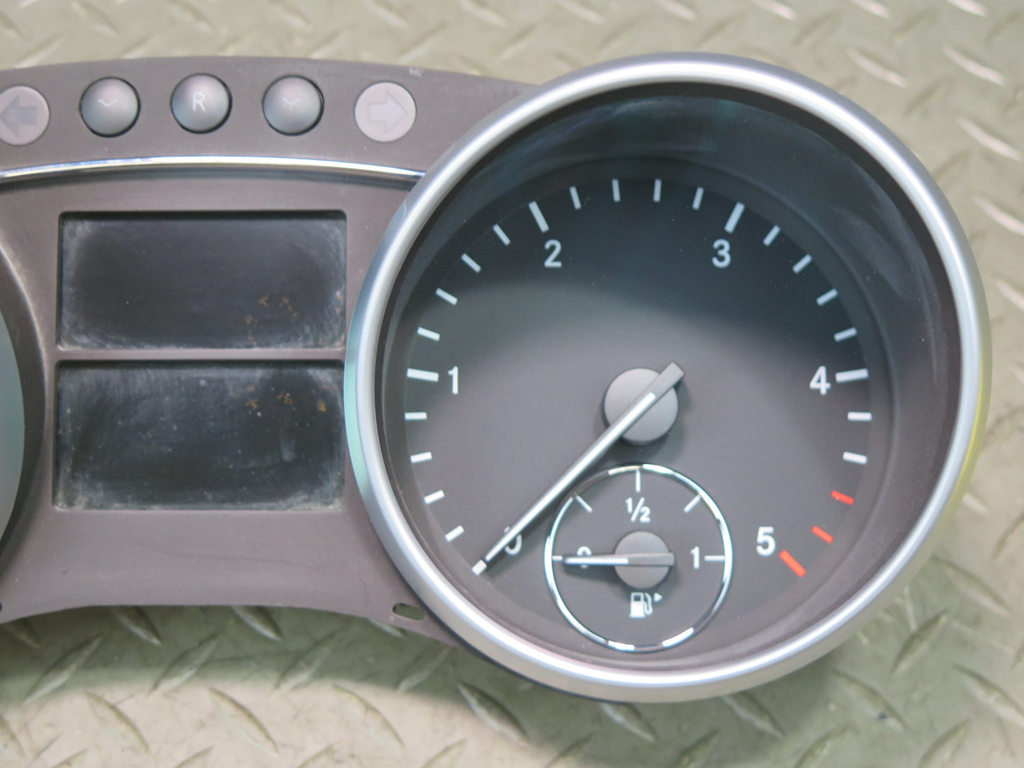 10-11 Mercedes W164 ML350 3.0L Diesel Instrument Cluster Gauge Speedometer OEM