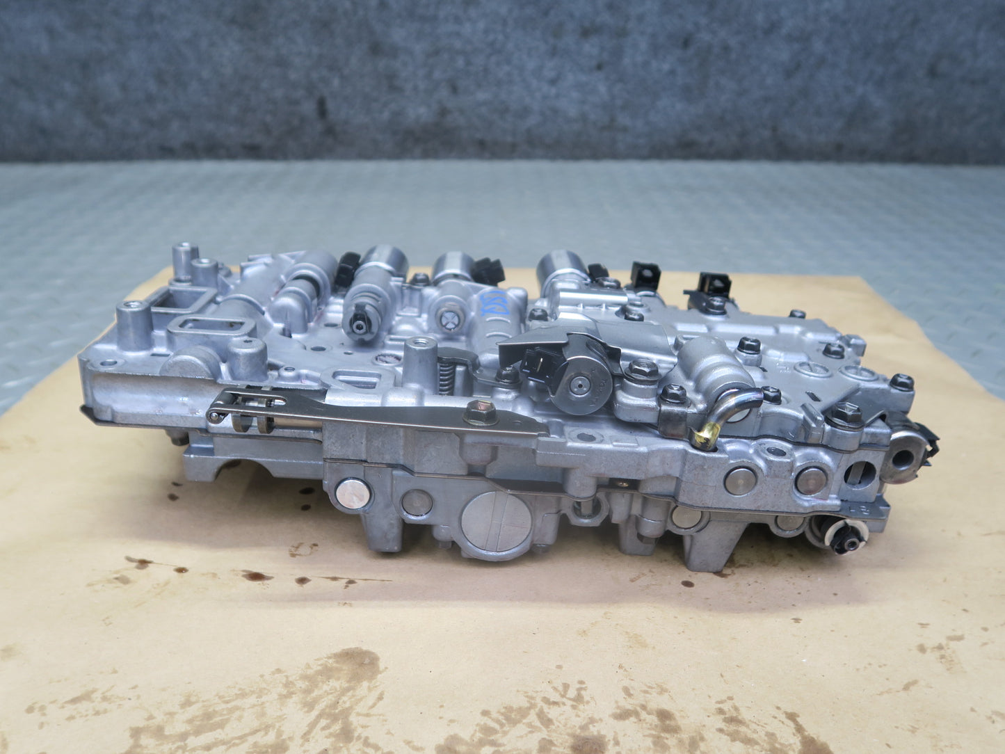 98-00 Lexus UCF20L LS400 A650E Auto Transmission Valve Body Mechatronic 102K OEM