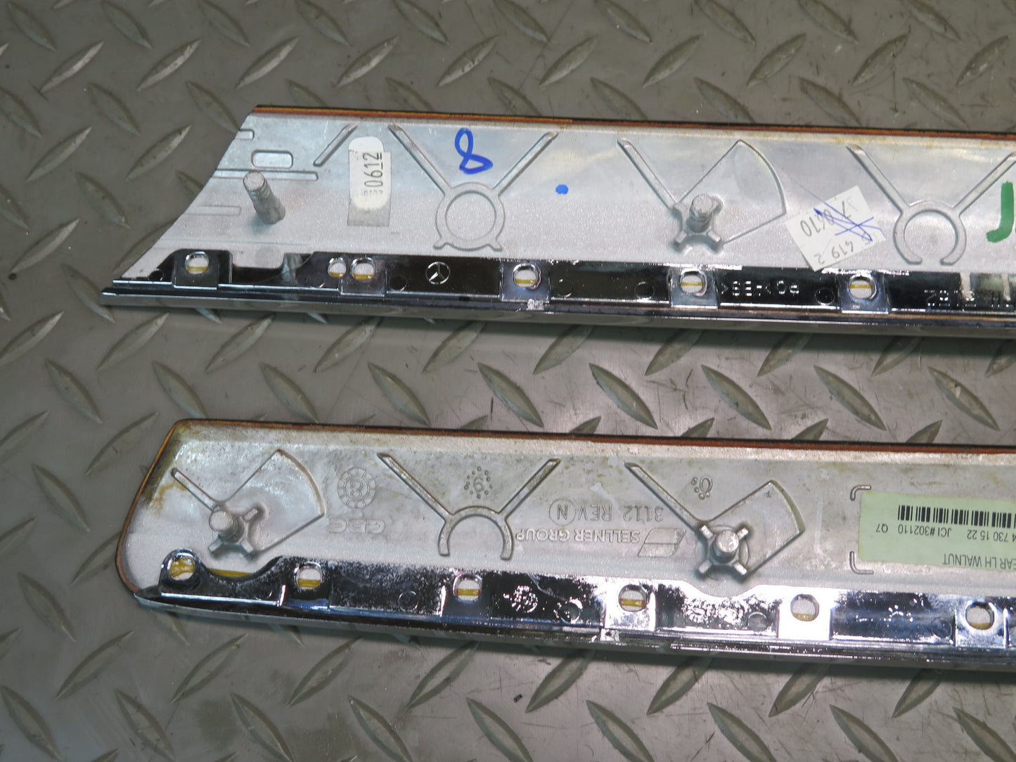 06-11 Mercedes W164 ML350 Rear Left Right Door Panel Bezel Trim Walnut Set OEM