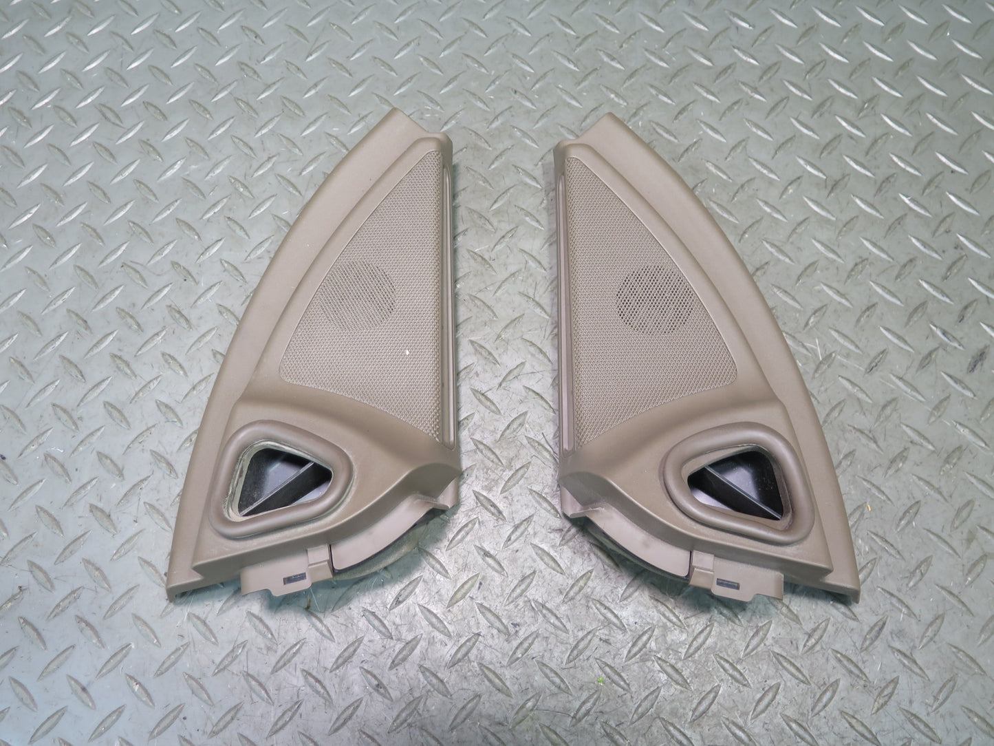 06-11 Mercedes W164 ML350 Front Left & Right Door Tweeter Trim Cover Set OEM