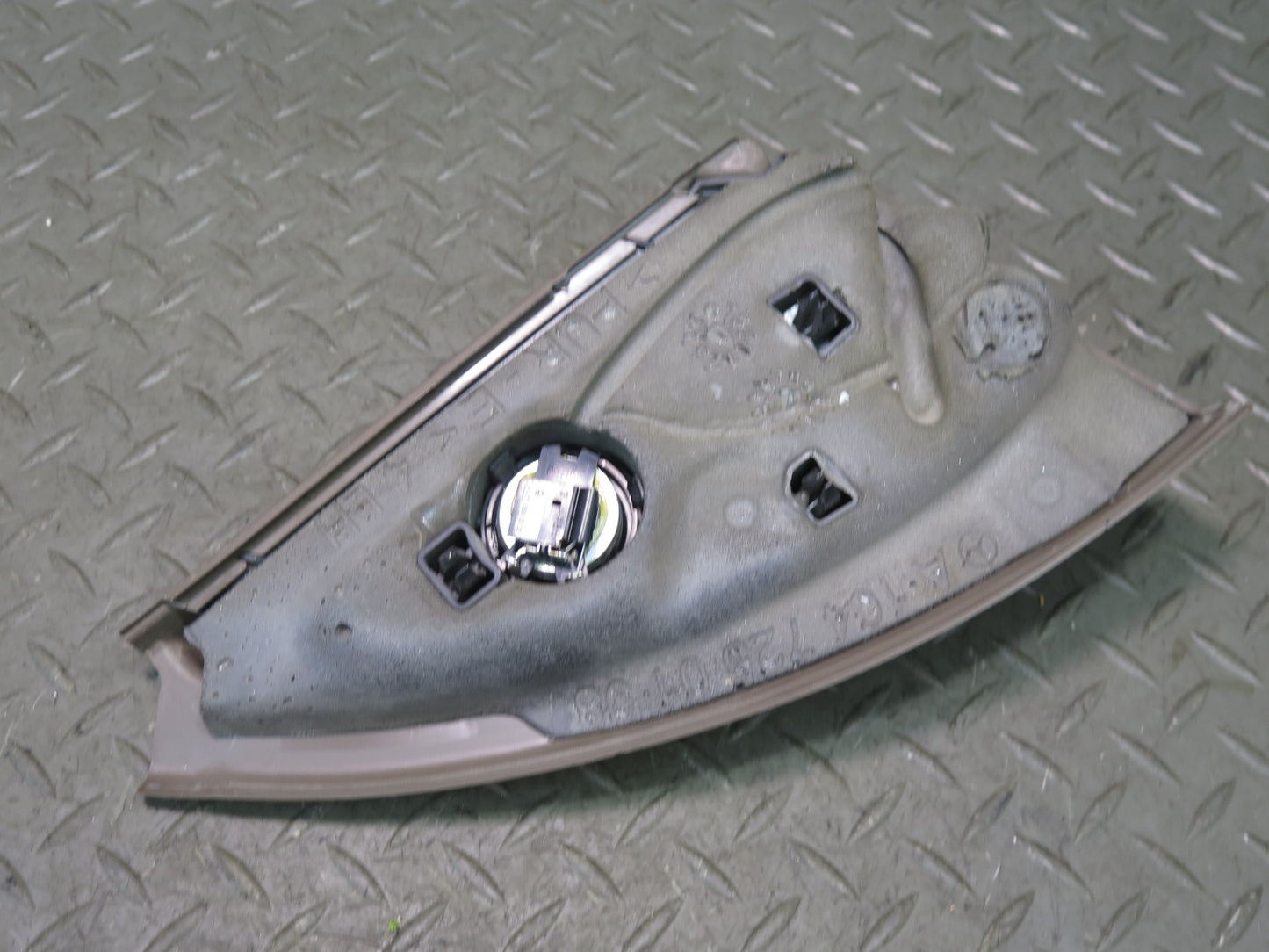 06-11 Mercedes W164 ML350 Front Left & Right Door Tweeter Trim Cover Set OEM