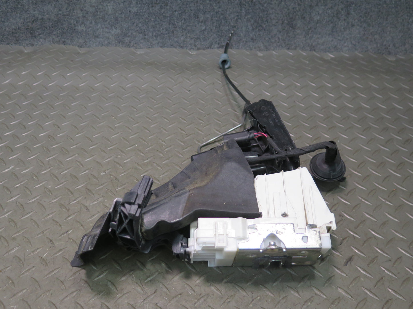 06-11 Mercedes W164 Ml-class Front Right Passenger Door Lock Latch Actuator OEM