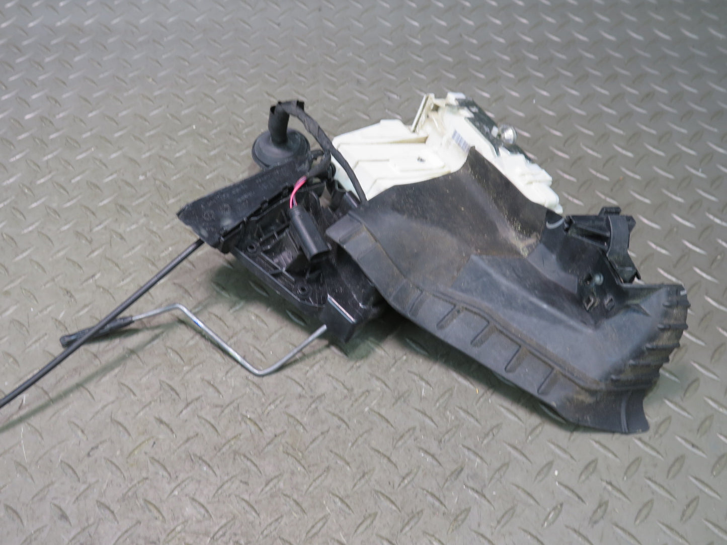 06-11 Mercedes W164 Ml-class Front Right Passenger Door Lock Latch Actuator OEM