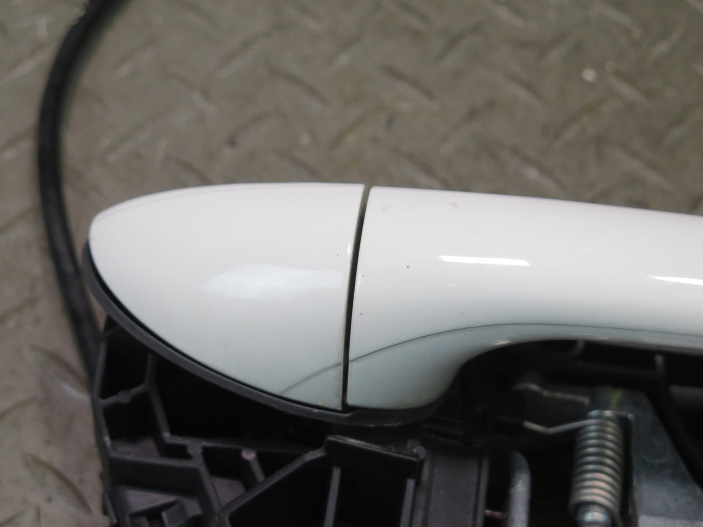 06-11 Mercedes W164 Ml-class Front Right Door Exterior Handle Arctic White OEM