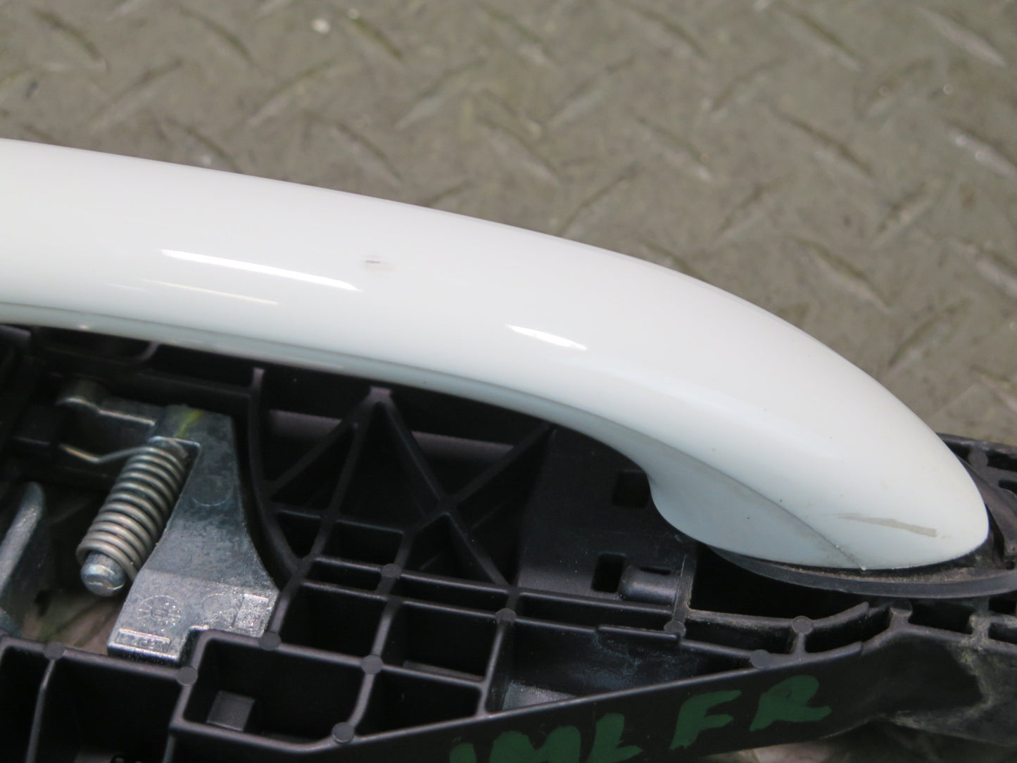 06-11 Mercedes W164 Ml-class Front Right Door Exterior Handle Arctic White OEM