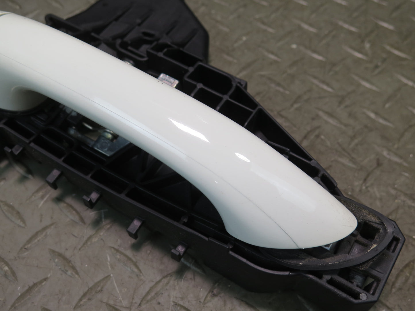 06-11 Mercedes W164 Ml-class Front Left Door Exterior Handle Keyless GO OEM