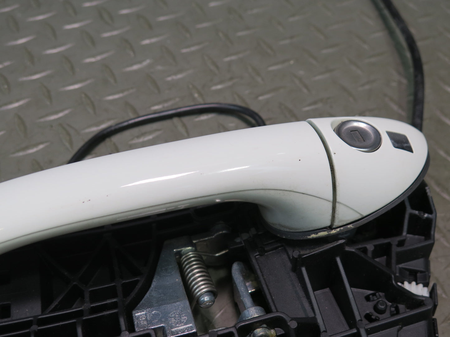 06-11 Mercedes W164 Ml-class Front Left Door Exterior Handle Keyless GO OEM