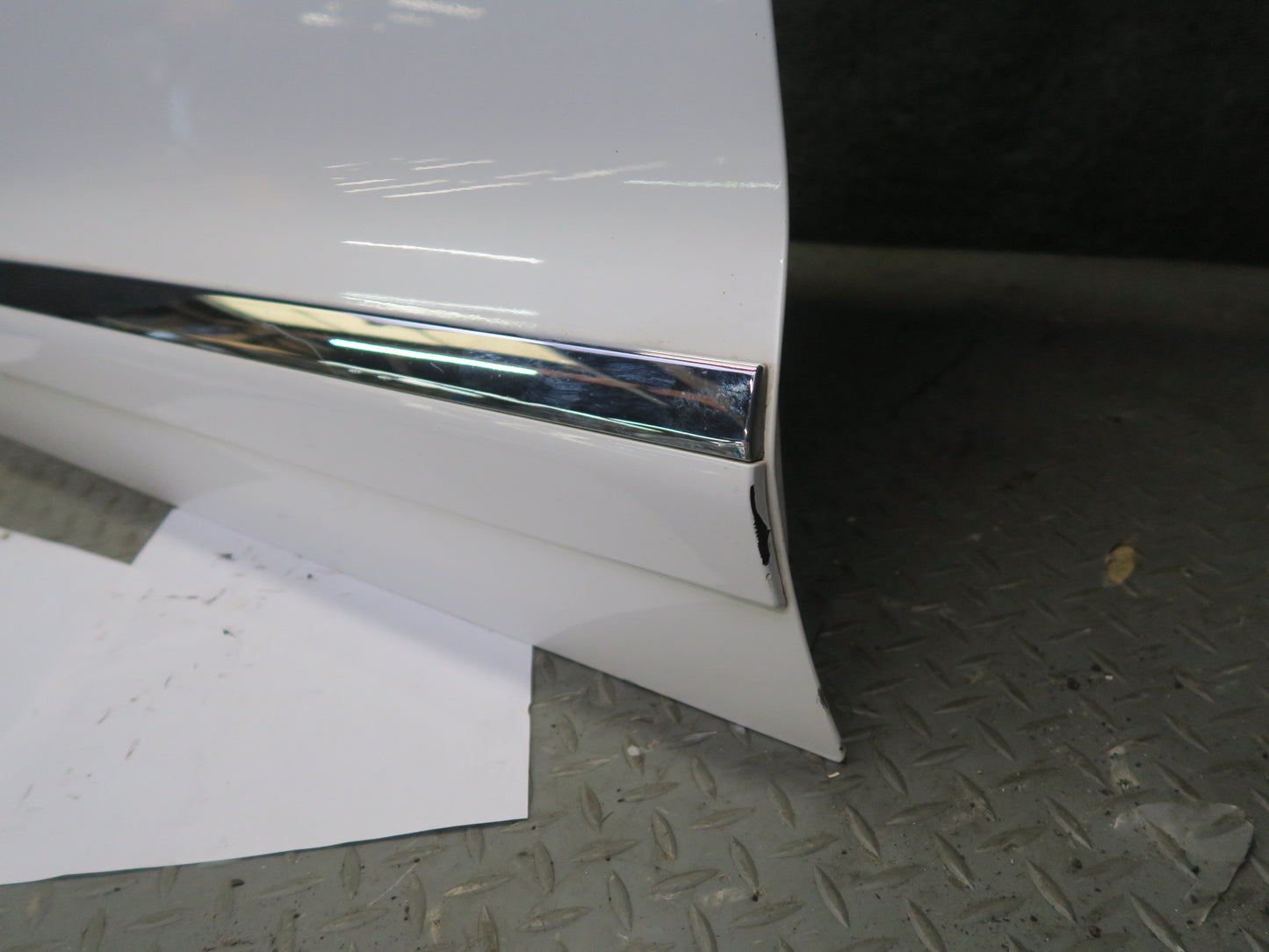2008-2011 Lexus URJ201L LX570 Front Left Side Door Shell Panel W/o Glass
