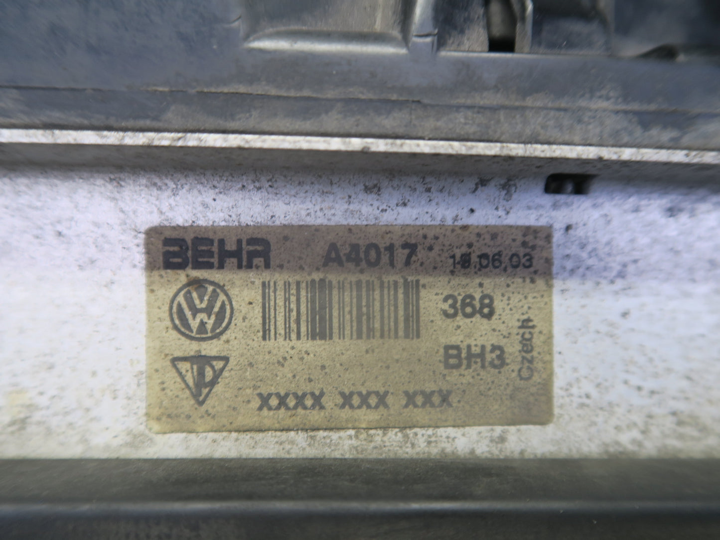 2003-2006 Porsche Cayenne 955 4.5L Turbo Engine Radiator A/C Condenser Fan Assy