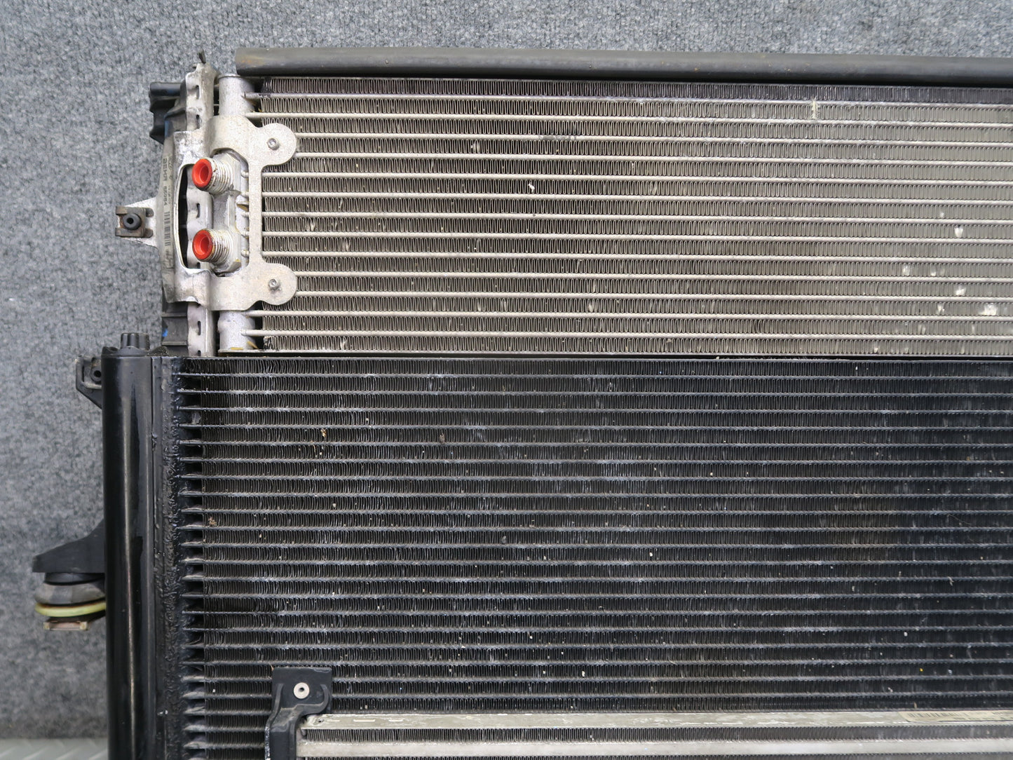2003-2006 Porsche Cayenne 955 4.5L Turbo Engine Radiator A/C Condenser Fan Assy