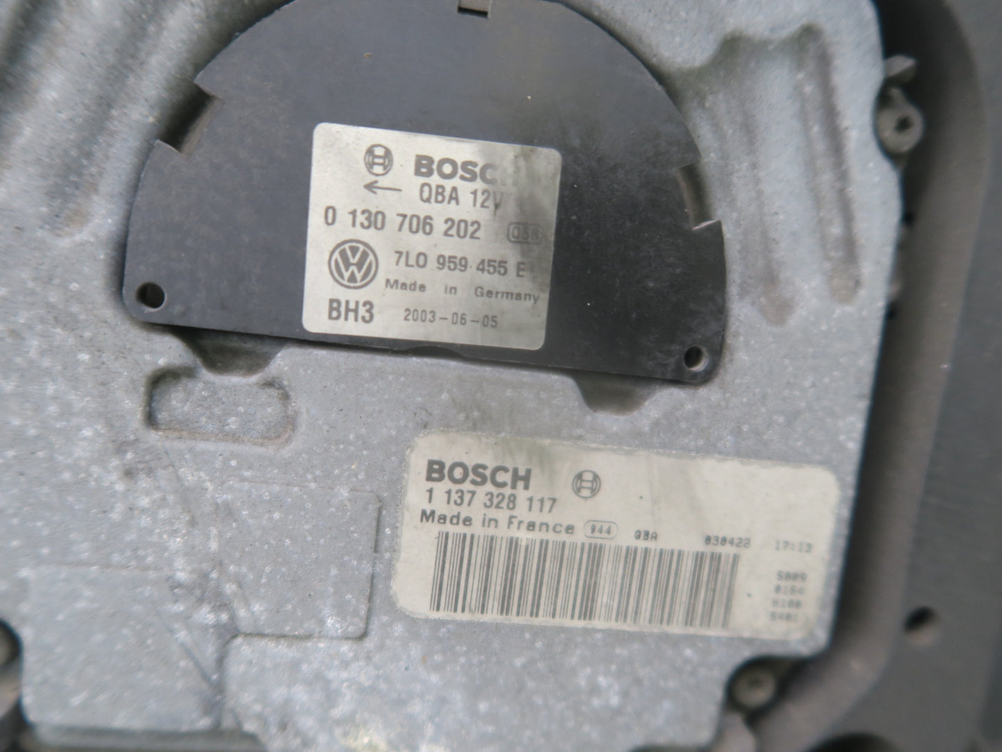 2003-2006 Porsche Cayenne 955 4.5L Turbo Engine Radiator A/C Condenser Fan Assy