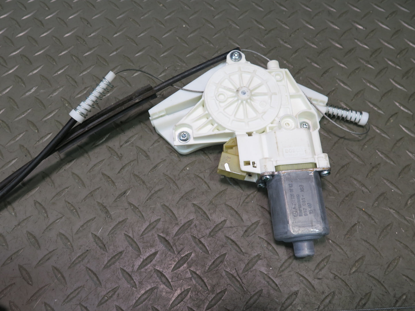 06-11 Mercedes W164 Ml-class Front Right Pass Door Window Regulator w Motor OEM