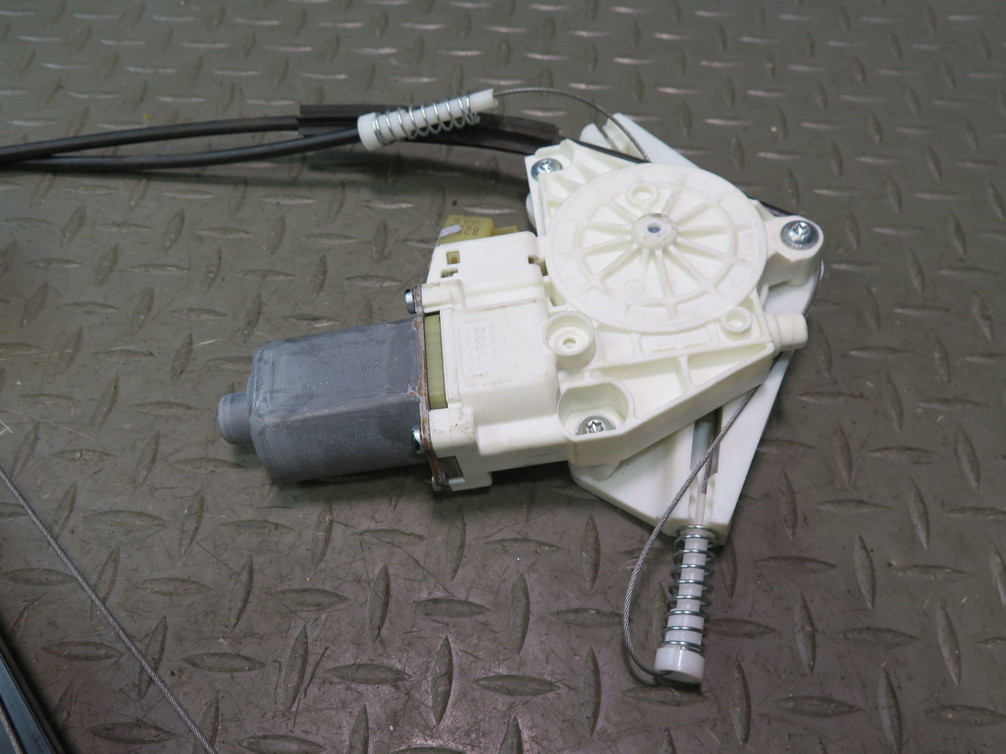 06-11 Mercedes W164 Ml-class Front Right Pass Door Window Regulator w Motor OEM