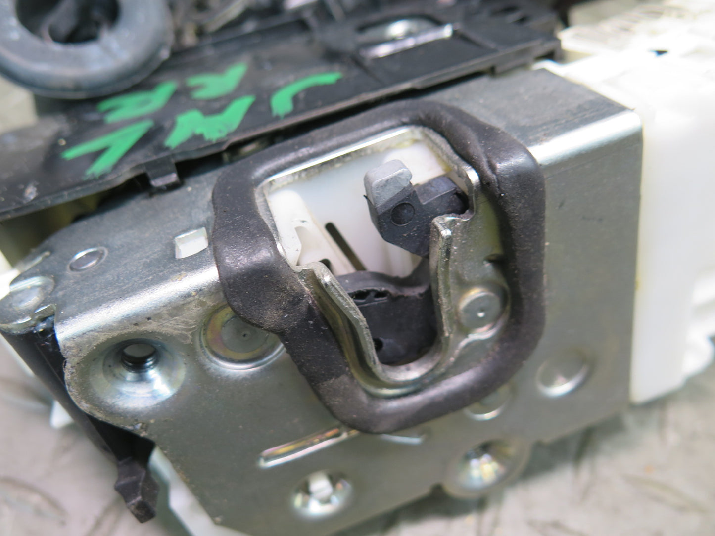 06-11 Mercedes W164 Ml-class Rear Right Door Lock Latch Actuator OEM