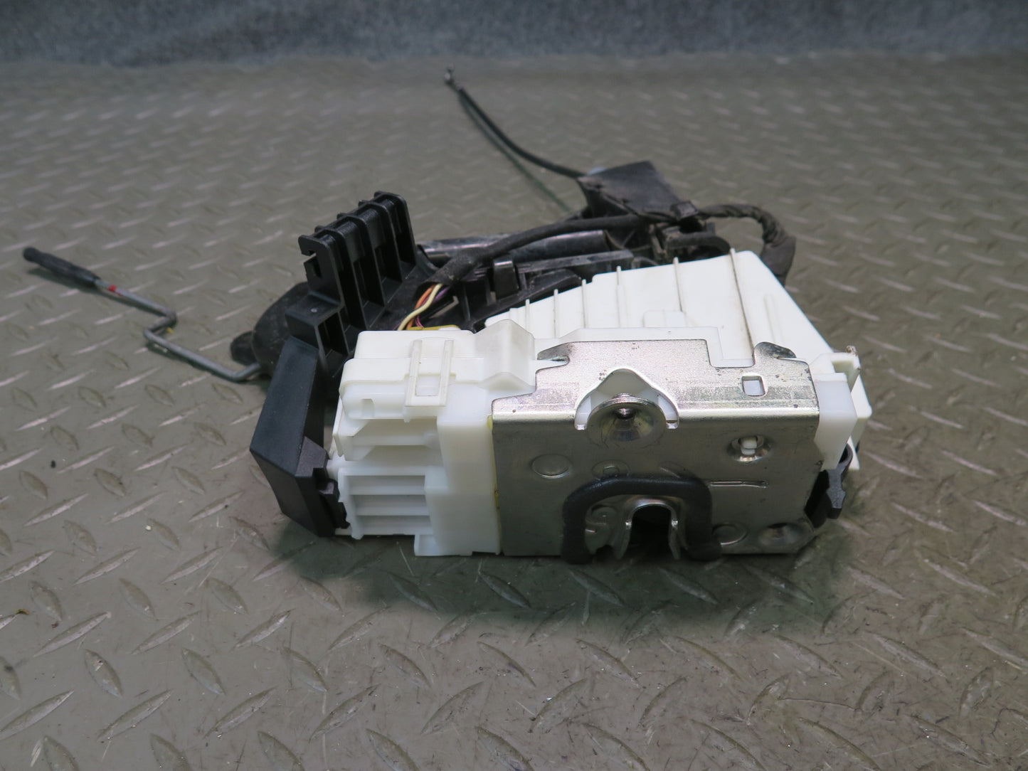 06-11 Mercedes W164 Ml-class Rear Right Door Lock Latch Actuator OEM