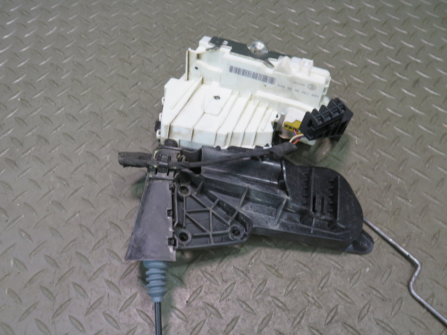 06-11 Mercedes W164 Ml-class Rear Right Door Lock Latch Actuator OEM