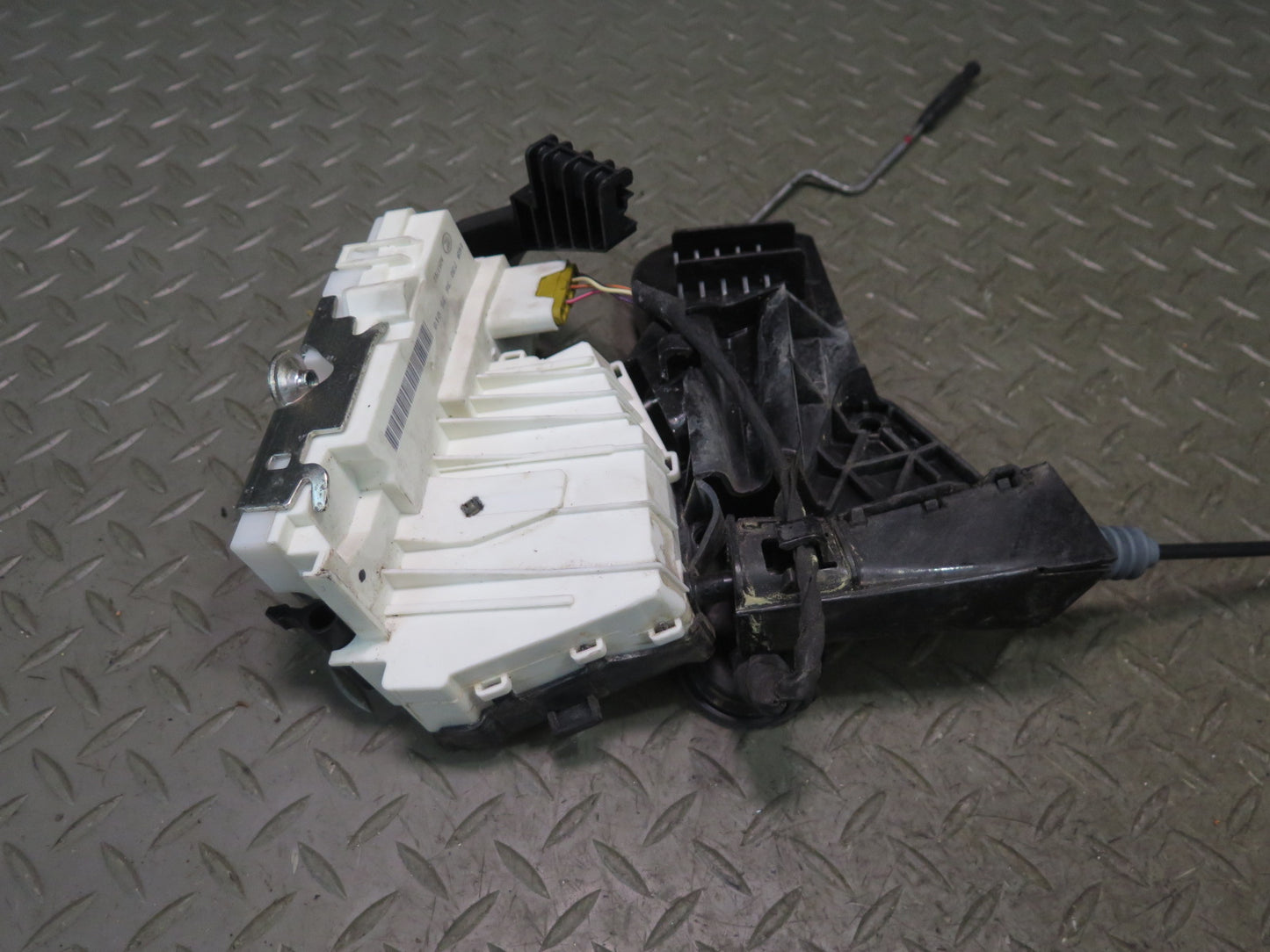 06-11 Mercedes W164 Ml-class Rear Right Door Lock Latch Actuator OEM