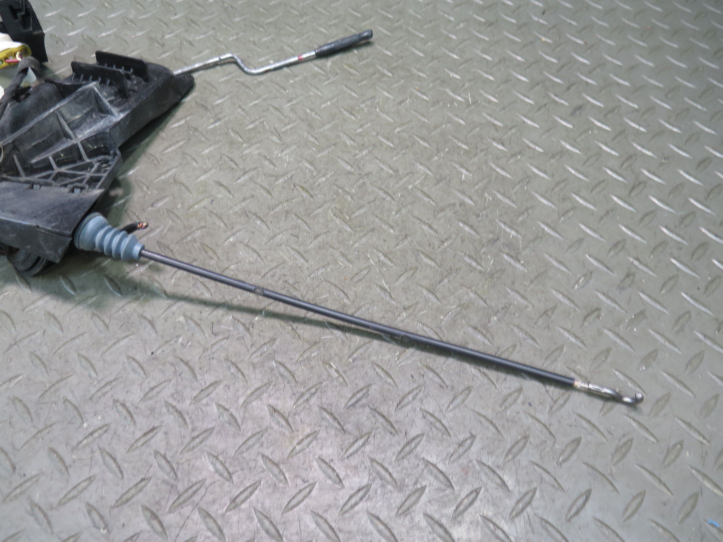 06-11 Mercedes W164 Ml-class Rear Right Door Lock Latch Actuator OEM