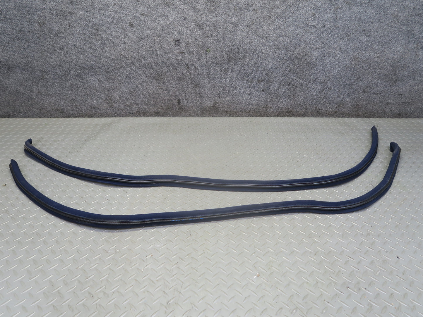 74-85 Mercedes W123 Sedan Front & Rear Door Weather Strip Rubber Seal Set OEM