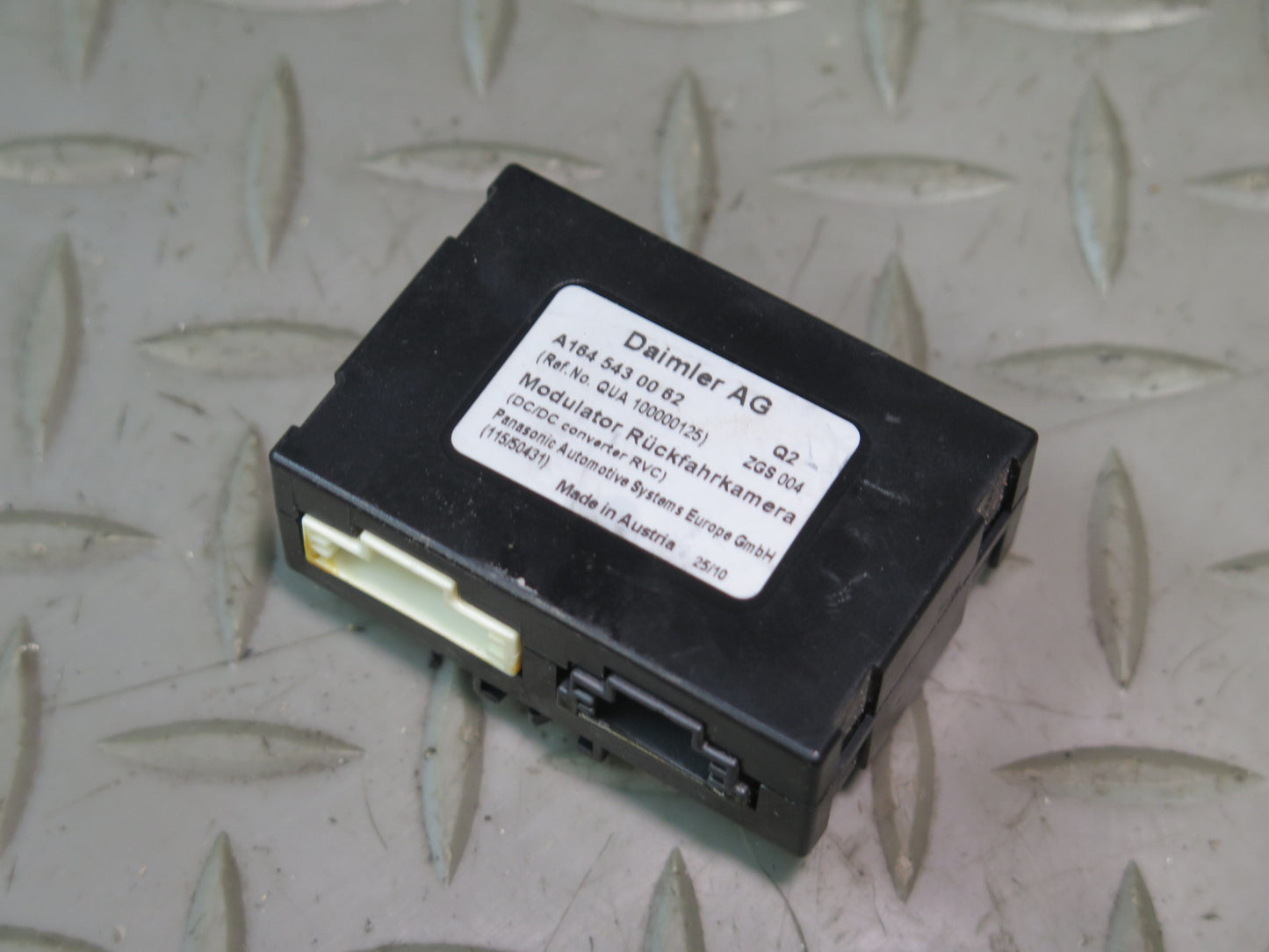 06-11 Mercedes W164 ML350 Rear View Camera Control Module 1645430062 OEM