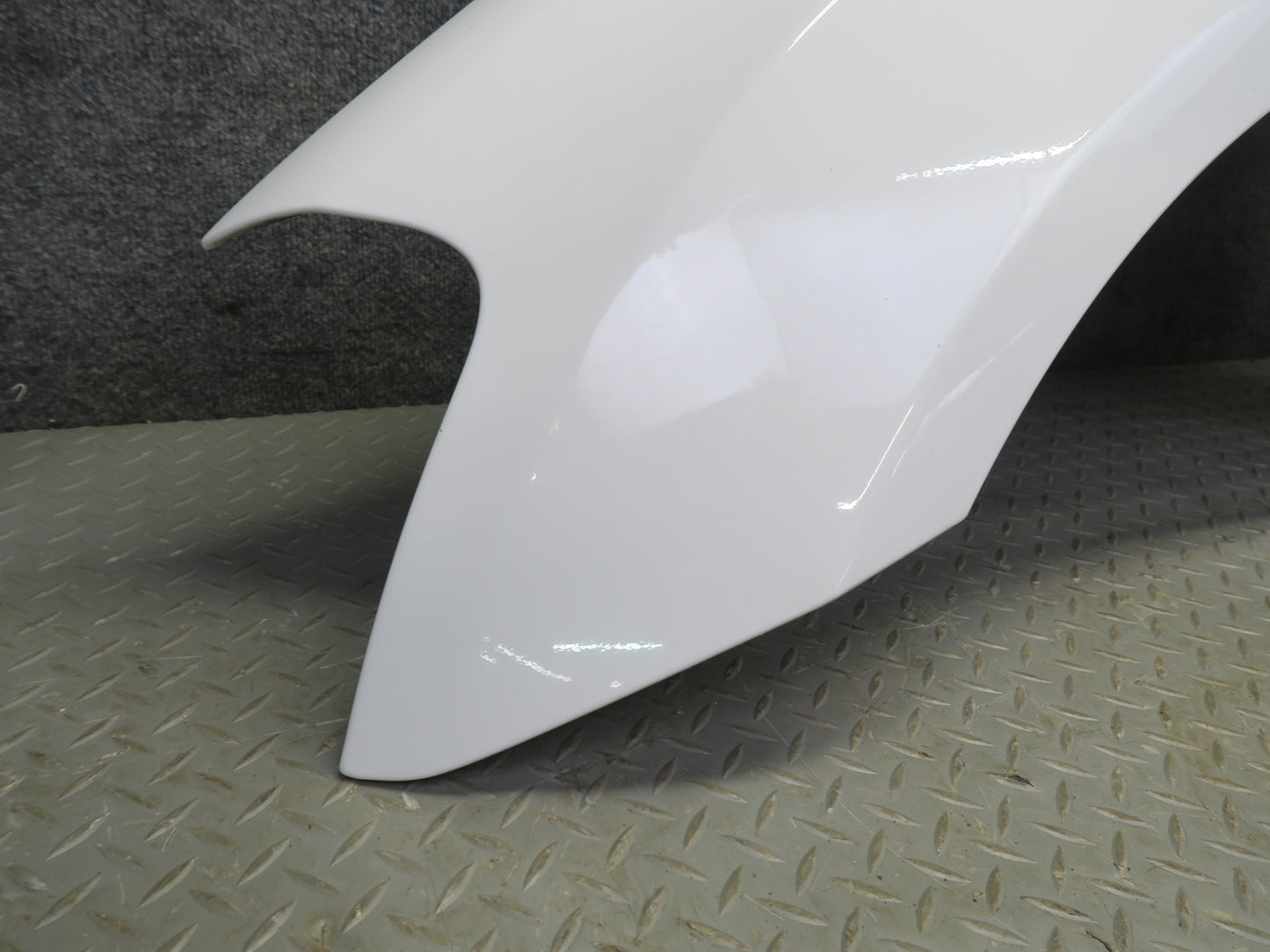 07-11 Mercedes W164 ML350 Front Left Fender Shell Panel Cover White OEM