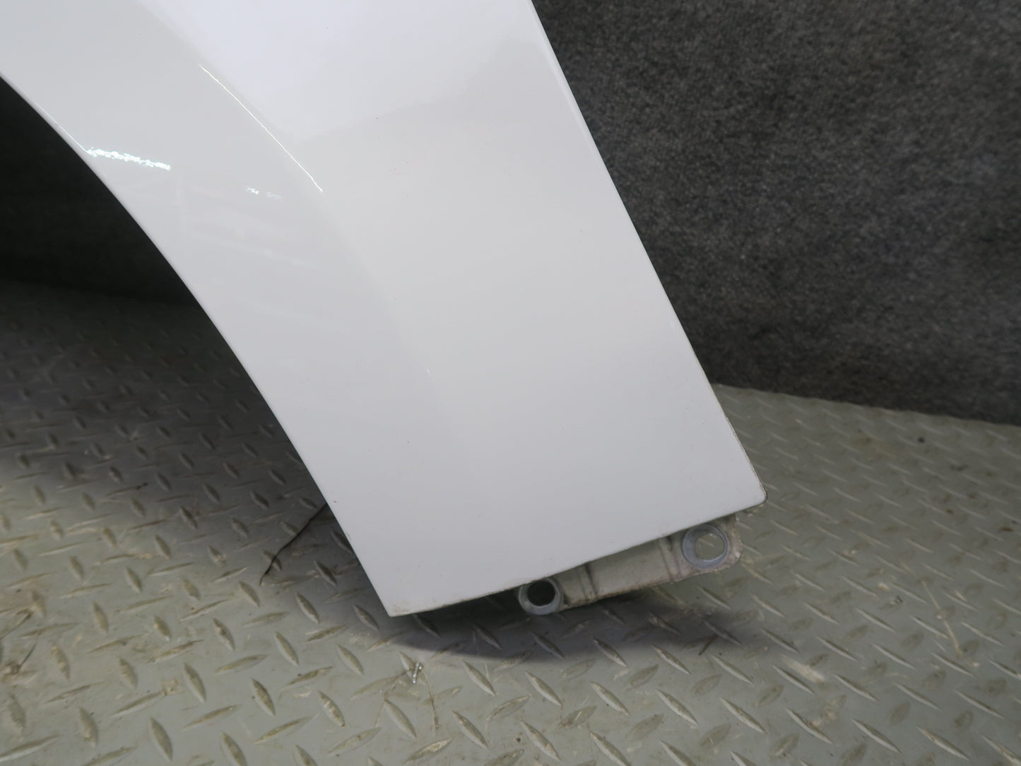 07-11 Mercedes W164 ML350 Front Left Fender Shell Panel Cover White OEM