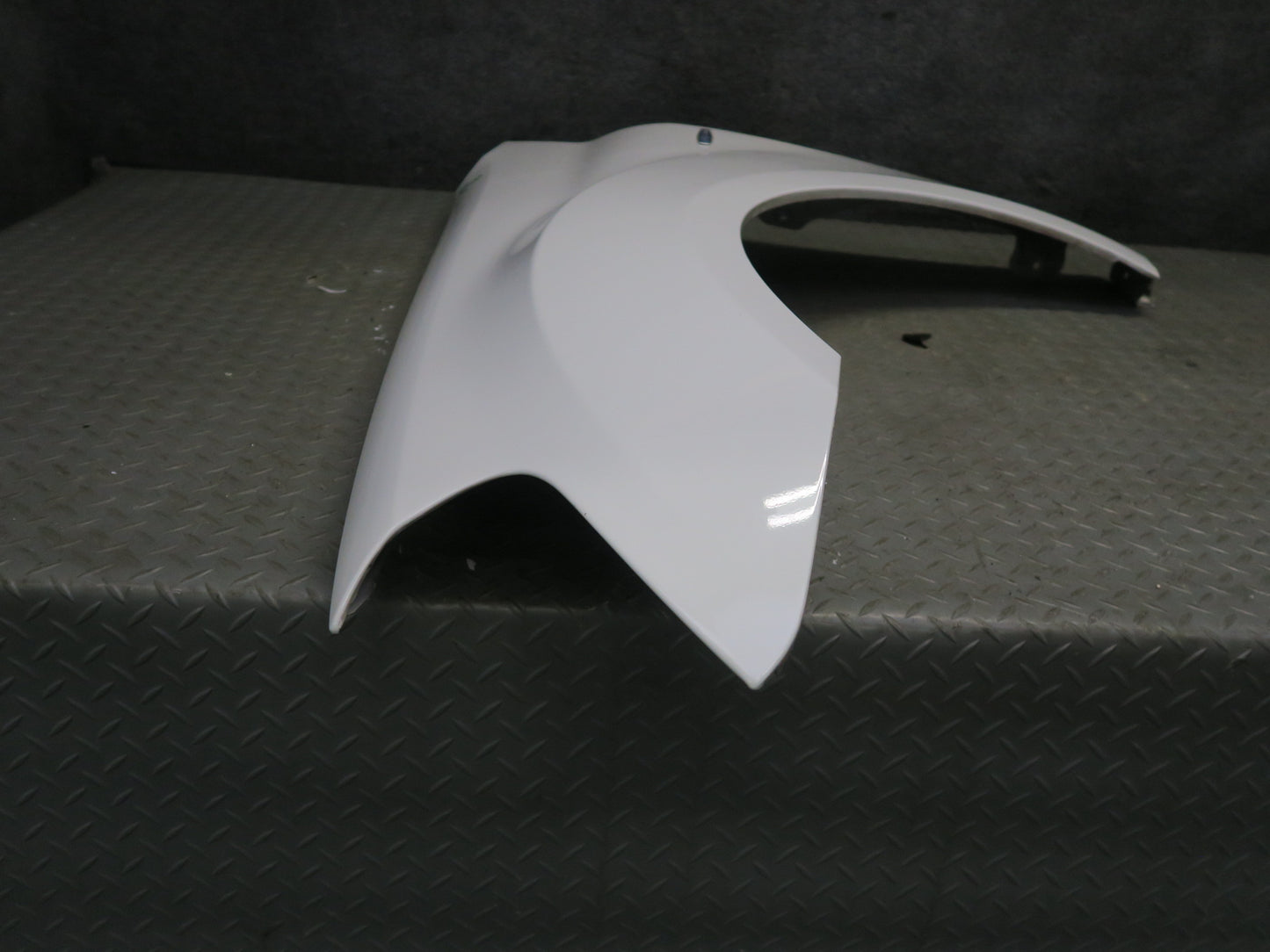 07-11 Mercedes W164 ML350 Front Left Fender Shell Panel Cover White OEM