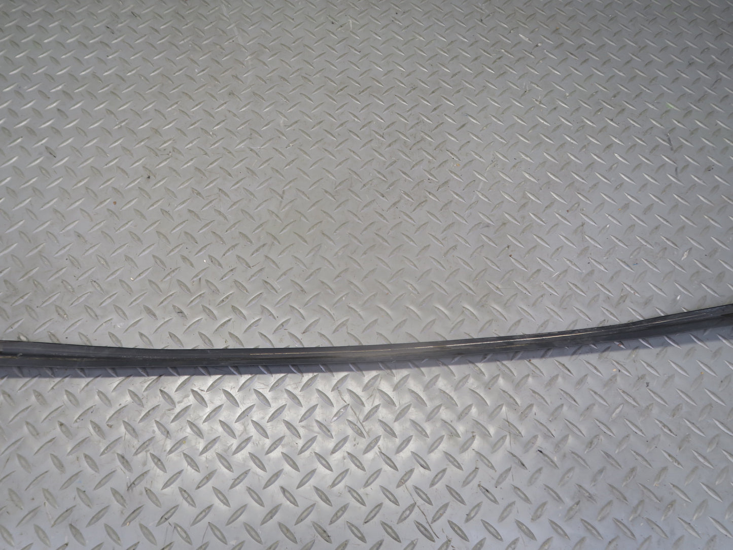 2006-2010 BMW E64 M6 Convertible Windshield Weatherstrip Rubber Seal Gasket