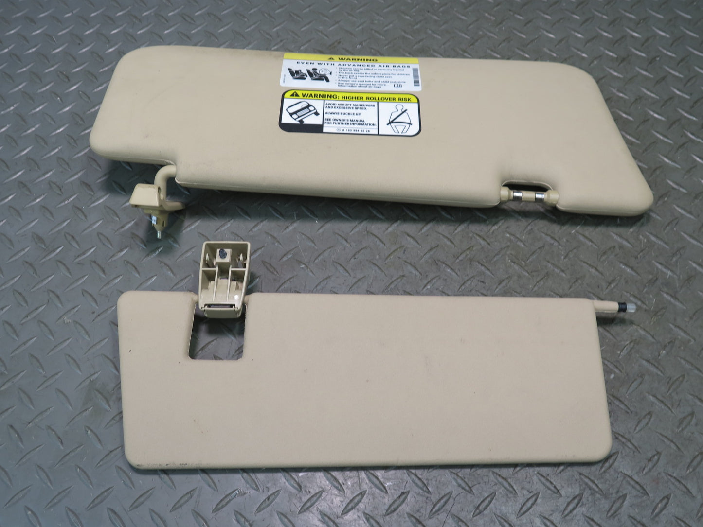 06-11 Mercedes X164 W164 GL Ml-class Set of 2 Front Left & Right Sun Visor OEM