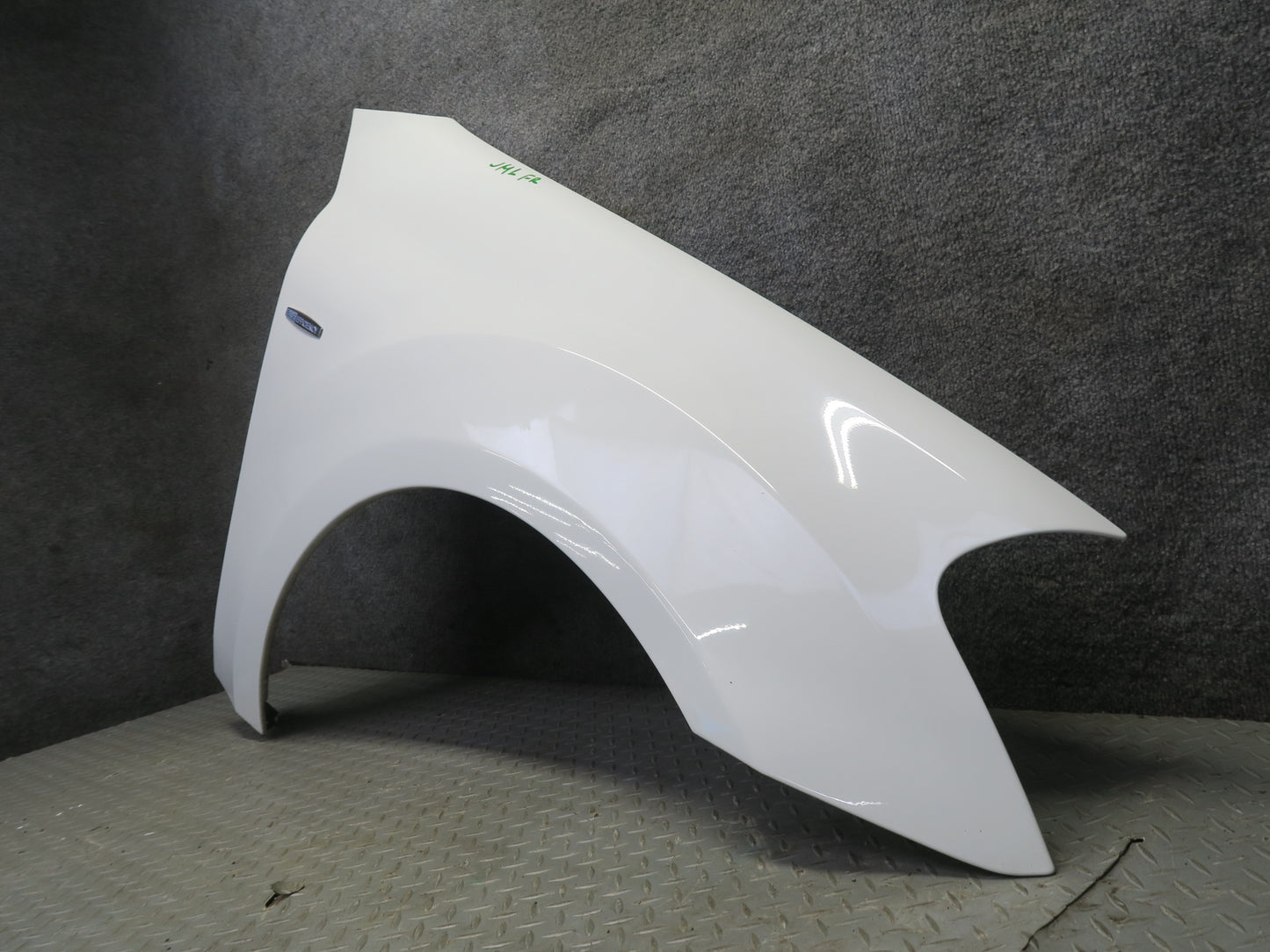 07-11 Mercedes W164 ML350 Front Right Fender Shell Panel Cover White OEM