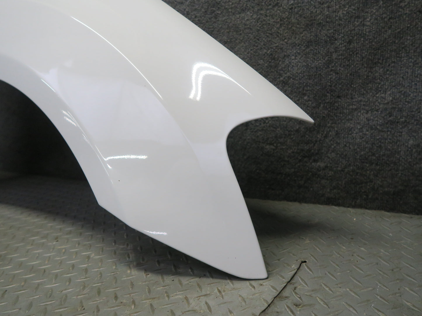 07-11 Mercedes W164 ML350 Front Right Fender Shell Panel Cover White OEM
