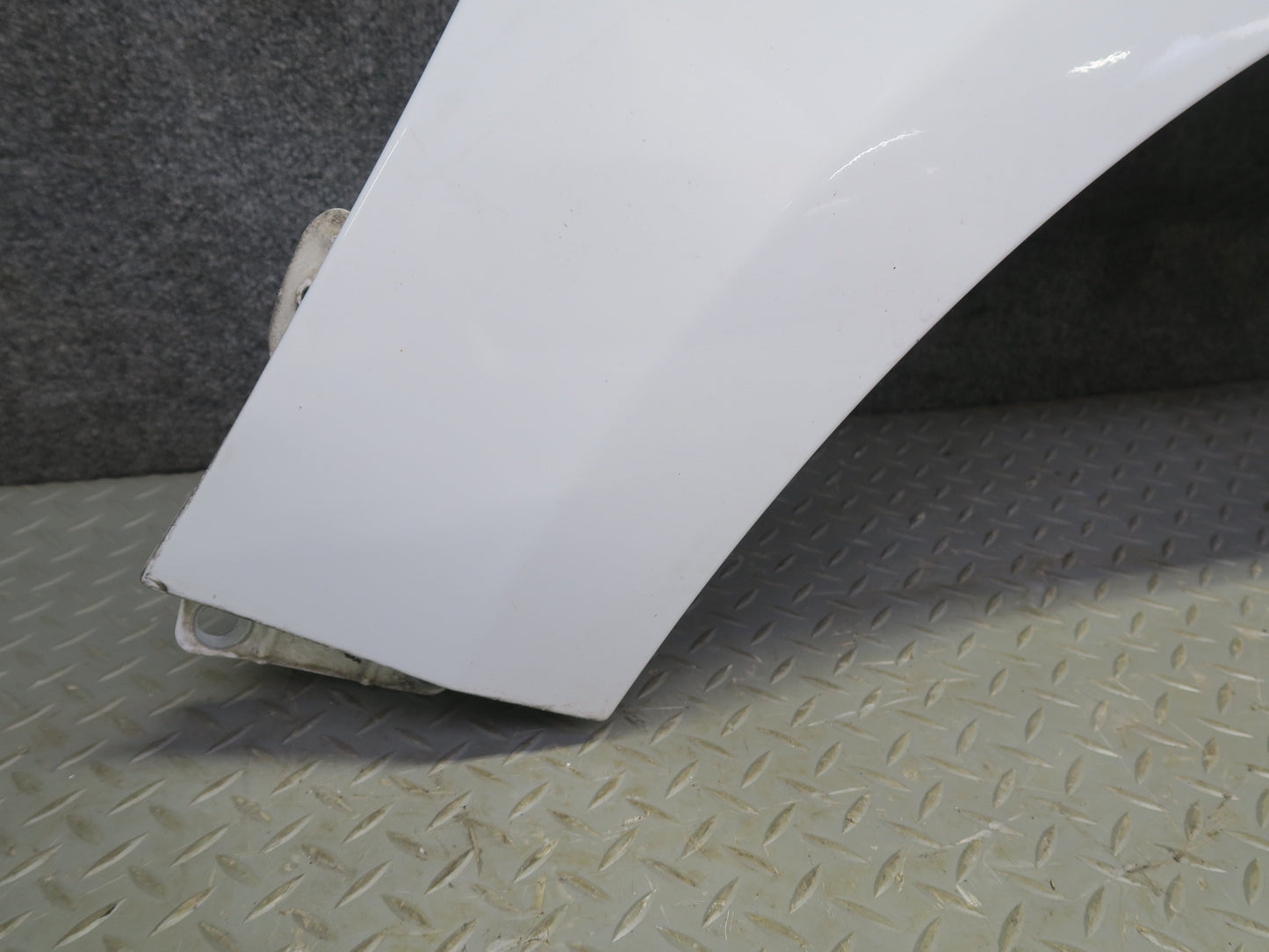 07-11 Mercedes W164 ML350 Front Right Fender Shell Panel Cover White OEM