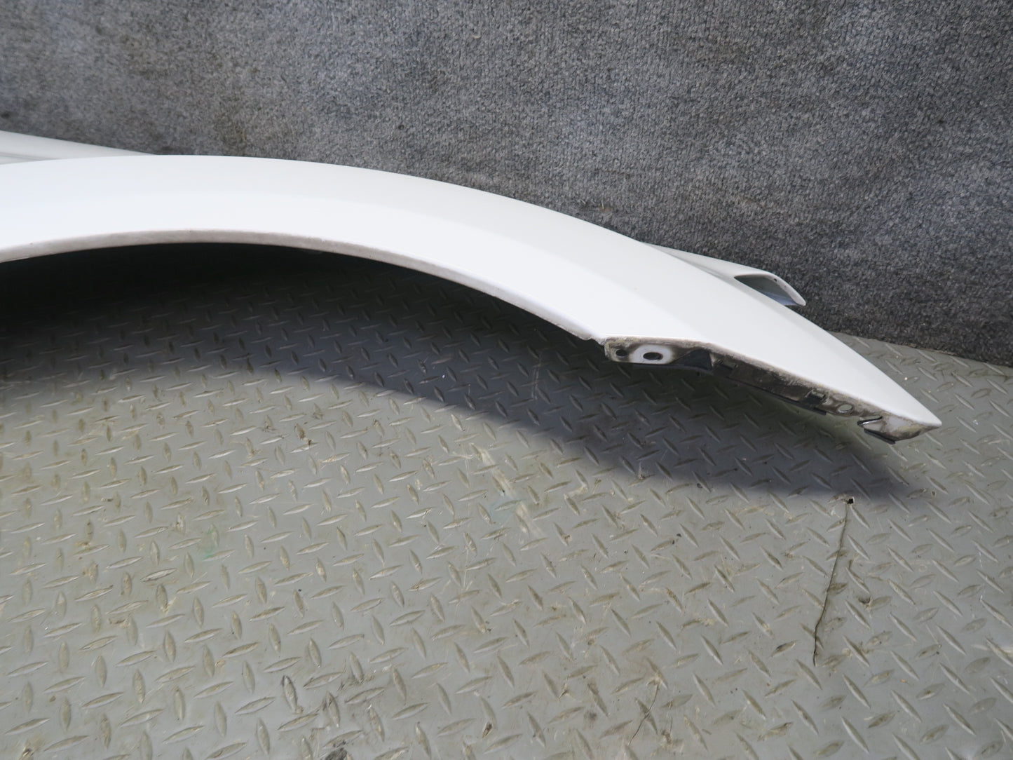 07-11 Mercedes W164 ML350 Front Right Fender Shell Panel Cover White OEM