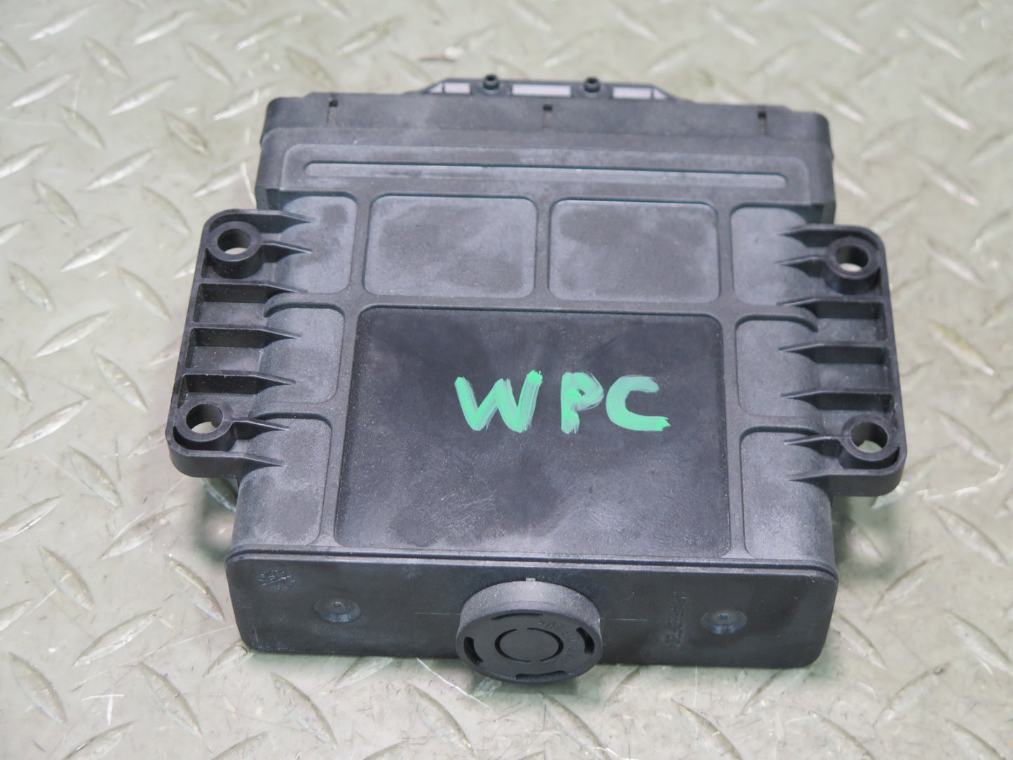 2004 Porsche Cayenne 955 Turbo Transmission Control Module 09D927750AK OEM