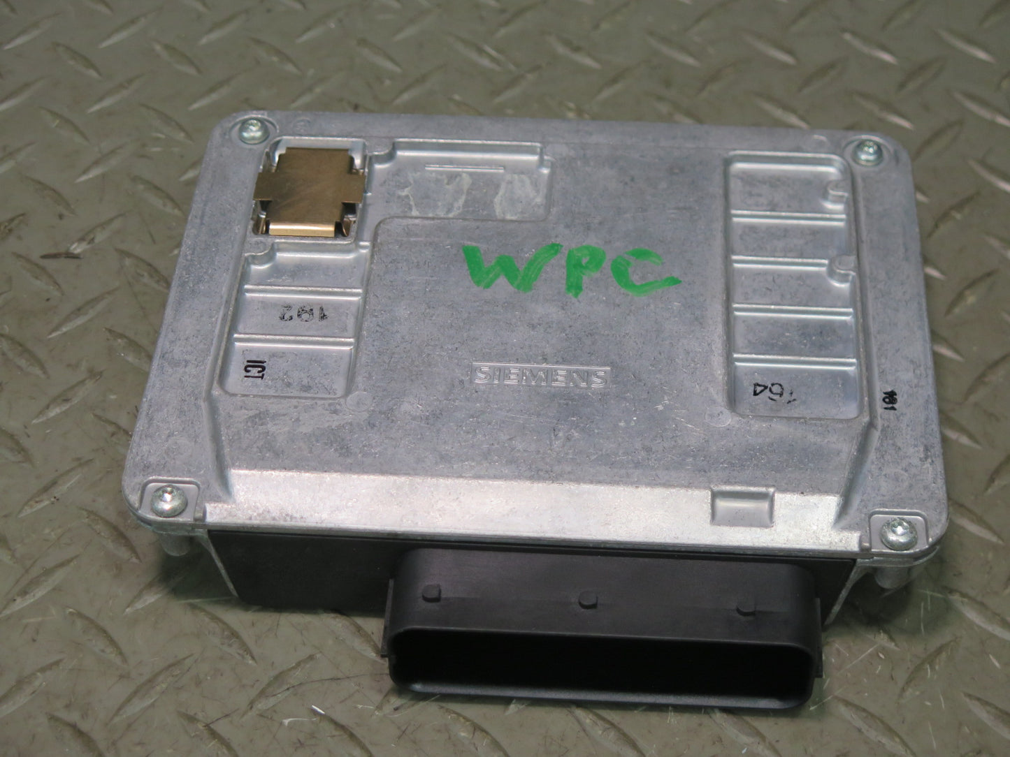 2004 Porsche Cayenne 955 Turbo Transfer Case Control Module 0AD927755Q OEM