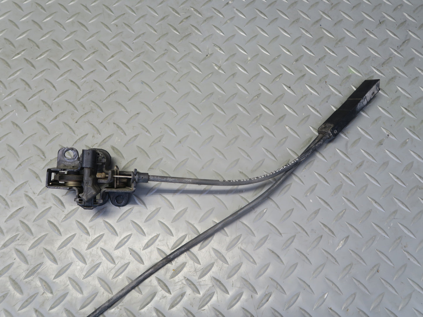 06-11 Mercedes W164 Ml-class Front Left & Right Hood Lock Latch w Cable Set OEM