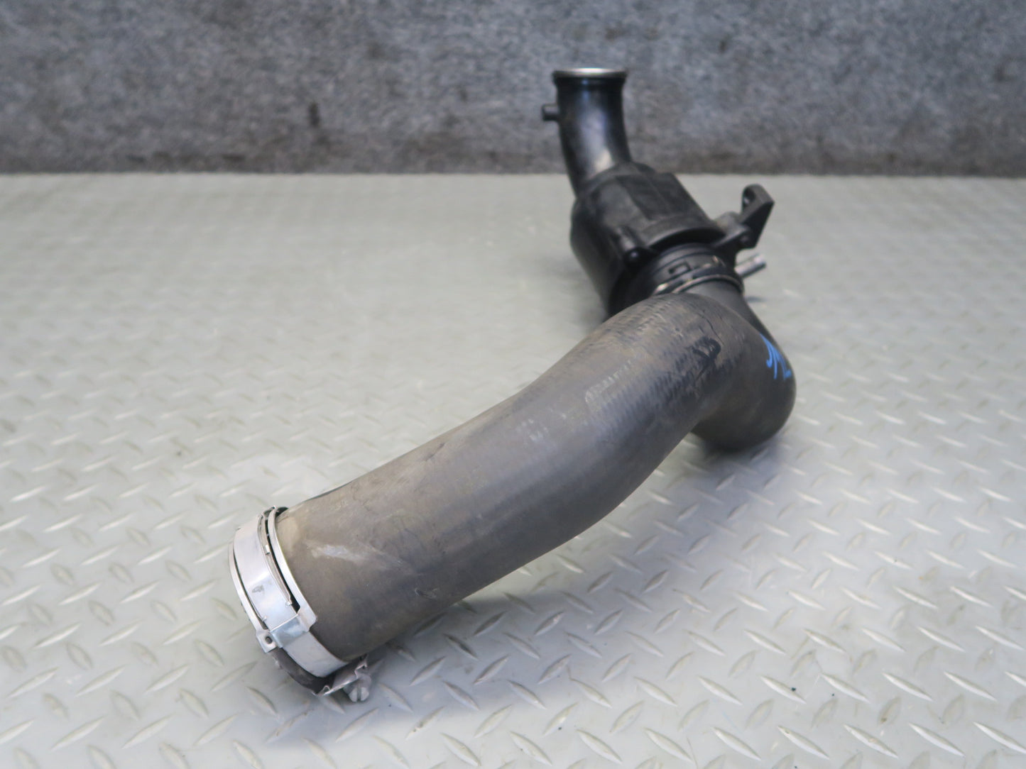 10-11 Mercedes W164 ML350 3.0L Diesel Intercooler Air Intake Pipe Hose OEM