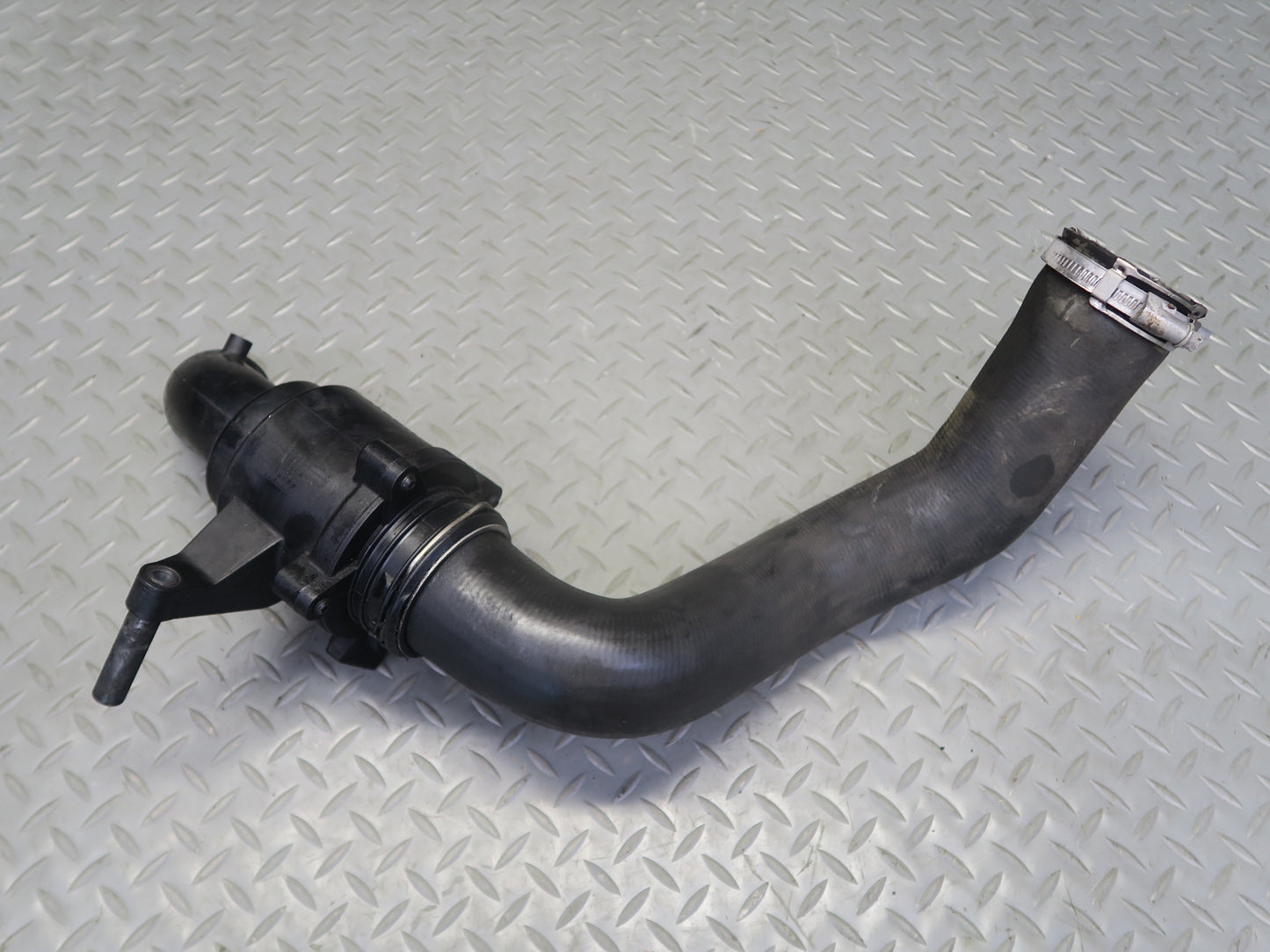 10-11 Mercedes W164 ML350 3.0L Diesel Intercooler Air Intake Pipe Hose OEM