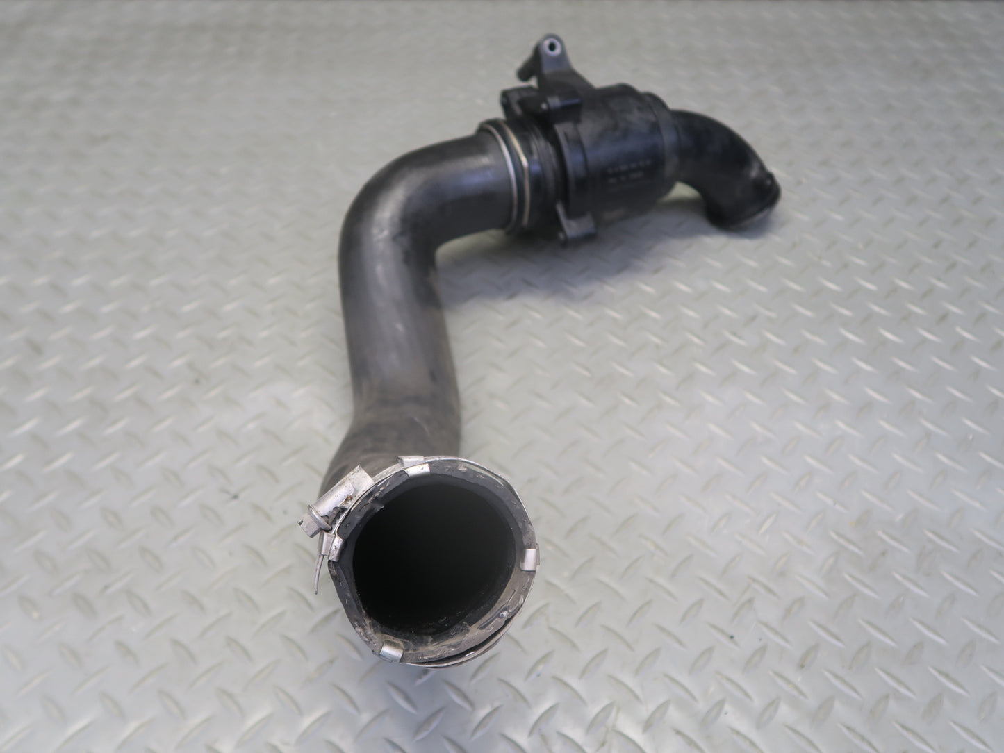 10-11 Mercedes W164 ML350 3.0L Diesel Intercooler Air Intake Pipe Hose OEM